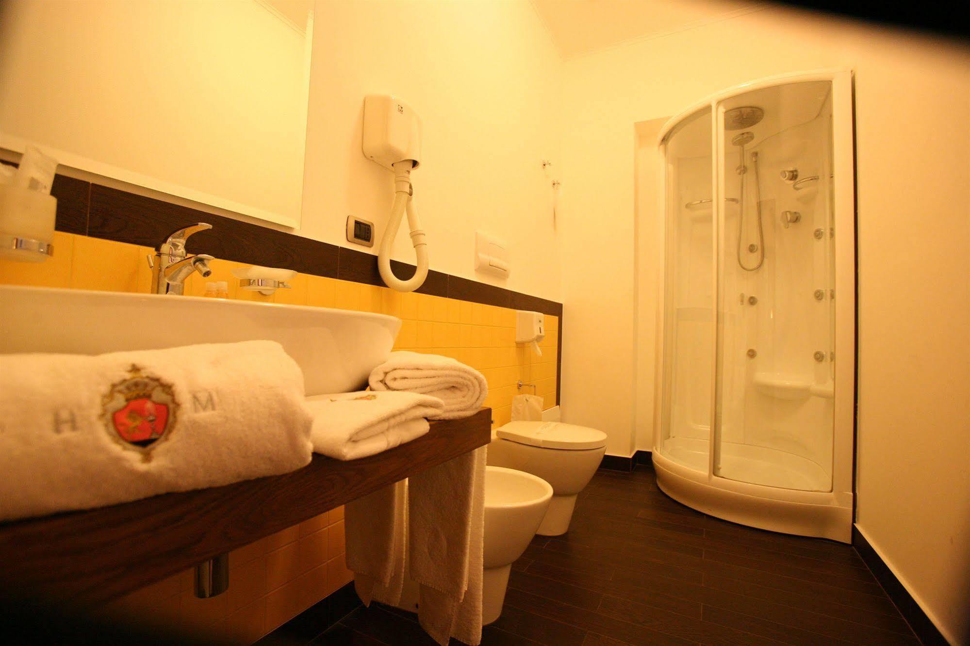 Hotel Medici Milazzo Buitenkant foto